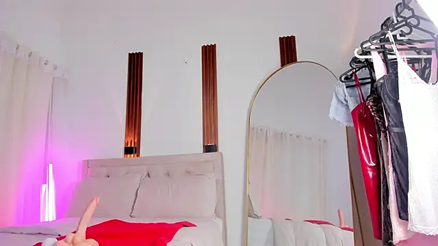 KatieBoison online show from March 28, 8:41 pm