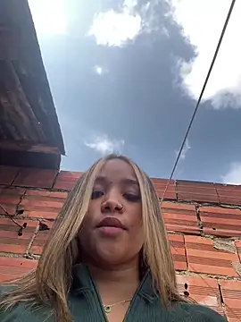 Snapshot of AriVelvet chatting on January 13, 7:30 pm AriVelvet online show from January 13, 7:30 pm