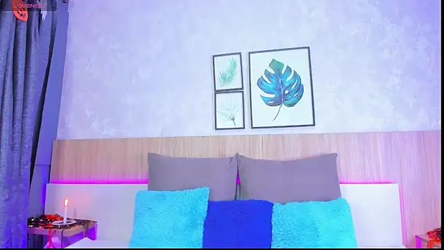 Alanna-Hank online show from October 28, 3:32 am