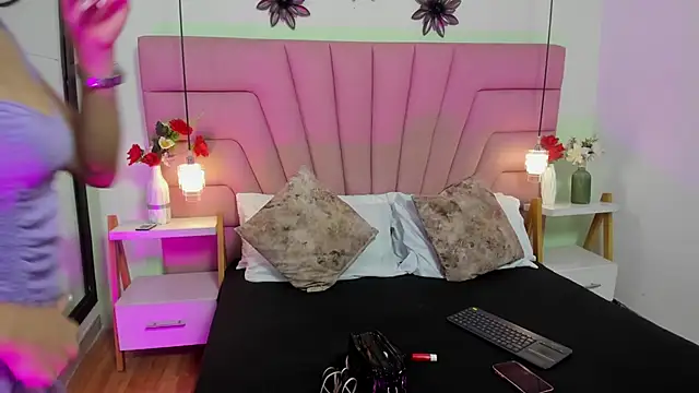 Kim Luna1 online show from February 8, 2:59 am