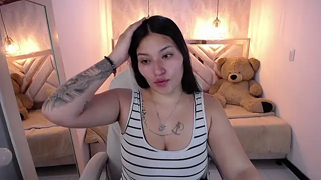 emmaa garciia online show from March 26, 3:34 am