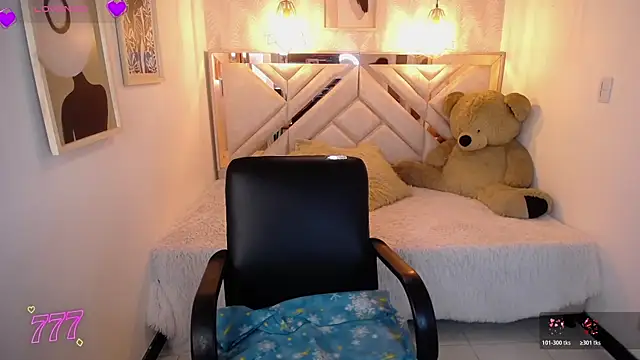 Snapshot of emmaa_garciia chatting on May 2, 3:33 am emmaa garciia online show from May 2, 3:33 am
