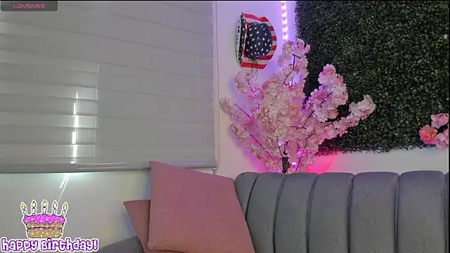 Snapshot of Doris_cruzz chatting on May 19, 2:56 pm Doris cruzz online show from May 19, 2:56 pm