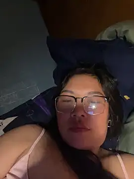 Snapshot of heodat-sexx chatting on April 19, 6:10 pm heodat-sexx online show from April 19, 6:10 pm