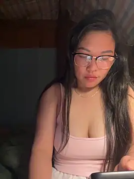 Snapshot of heodat-sexx chatting on April 25, 2:47 pm heodat-sexx online show from April 25, 2:47 pm