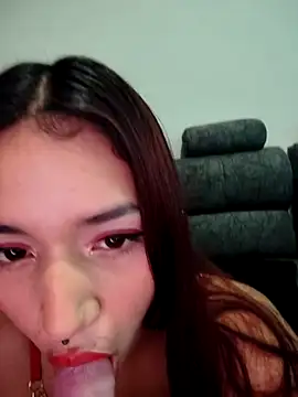 Snapshot of Sophie_tomsonp chatting on October 28, 1:03 pm Sophie tomsonp online show from October 28, 1:03 pm