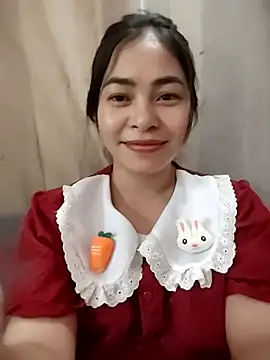 Snapshot of Bamboo-niee123 chatting on April 28, 2:27 am Bamboo-niee123 online show from April 28, 2:27 am