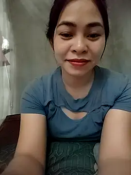 Snapshot of Bamboo-niee123 chatting on April 28, 8:03 pm Bamboo-niee123 online show from April 28, 8:03 pm