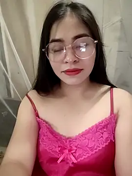 Snapshot of Bamboo-niee123 chatting on May 1, 1:32 am Bamboo-niee123 online show from May 1, 1:32 am