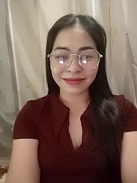 Snapshot of Bamboo-niee123 chatting on May 4, 1:12 am Bamboo-niee123 online show from May 4, 1:12 am