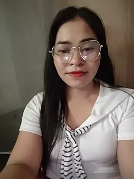 Snapshot of Bamboo-niee123 chatting on May 20, 4:51 am Bamboo-niee123 online show from May 20, 4:51 am