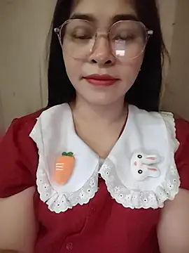 Snapshot of Bamboo-niee123 chatting on May 25, 6:52 am Bamboo-niee123 online show from May 25, 6:52 am