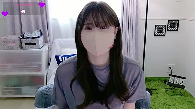 Snapshot of KIRINO_xx_ chatting on June 12, 12:20 am KIRINO xx online show from June 12, 12:20 am