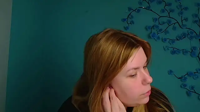 Snapshot of SusannaNight chatting on April 24, 5:21 am SusannaNight online show from April 24, 5:21 am
