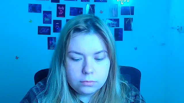 Snapshot of SusannaNight chatting on April 27, 5:16 am SusannaNight online show from April 27, 5:16 am