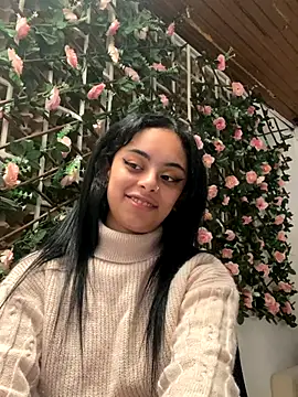 Snapshot of VioletMorgan_ chatting on October 28, 2:09 pm VioletMorgan  online show from October 28, 2:09 pm