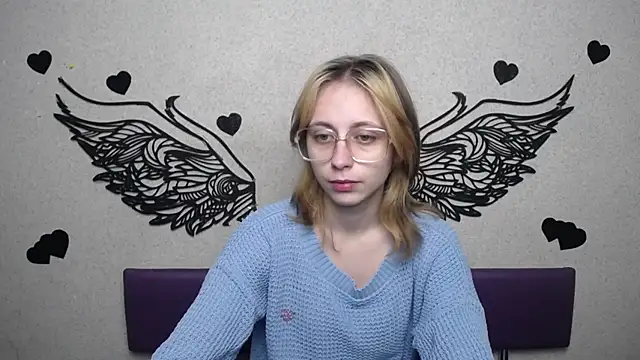 TracyLll online show from November 24, 11:43 am