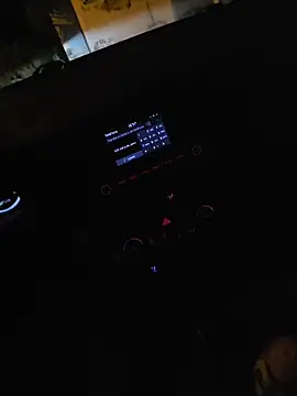 Snapshot of RoomHot404 chatting on February 28, 12:00 am RoomHot404 online show from February 28, 12:00 am