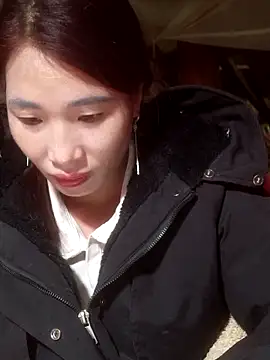 Snapshot of HGiasexy69 chatting on December 17, 2:50 am HGiasexy69 online show from December 17, 2:50 am