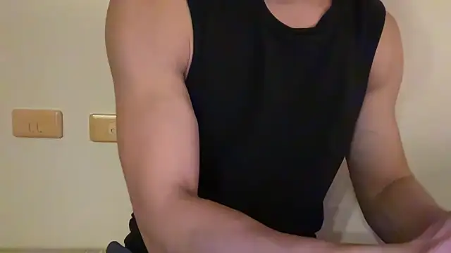 Snapshot of dudeseven chatting on May 15, 12:12 pm dudeseven online show from May 15, 12:12 pm