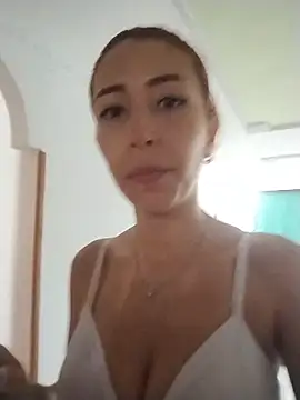 julialex  online show from February 19, 7:10 pm