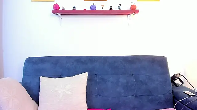 Snapshot of julialex_ chatting on May 29, 7:12 pm julialex online show from May 29, 7:12 pm