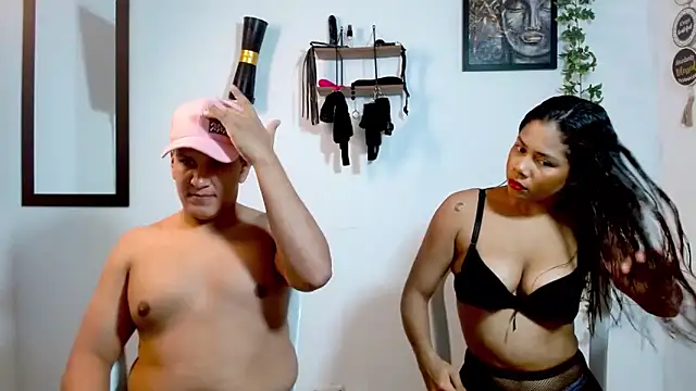 Mia sexylatin online show from February 2, 11:25 pm