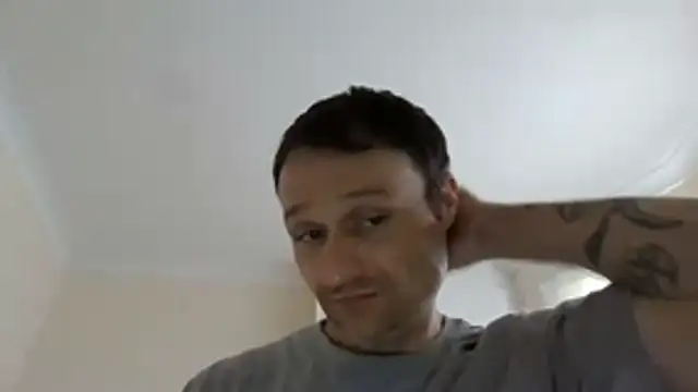 Caliguy36 online show from April 22, 12:28 pm