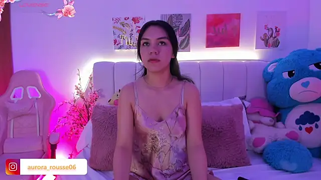 aurora rousse online show from April 7, 2:01 am