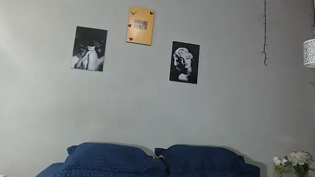 Snapshot of sexynova_93 chatting on February 7, 7:28 pm sexynova 93 online show from February 7, 7:28 pm