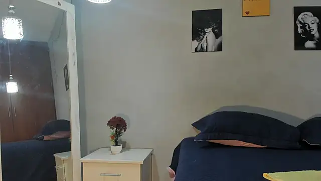 Snapshot of sexynova_93 chatting on February 12, 7:42 pm sexynova 93 online show from February 12, 7:42 pm