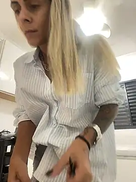 sabrinaneves online show from April 18, 7:07 pm