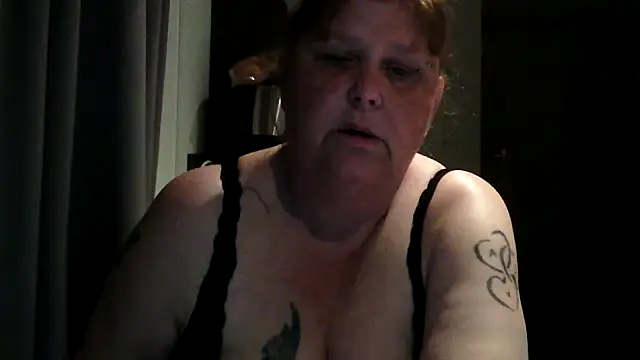 Snapshot of Sylviastar46 chatting on May 24, 8:36 pm Sylviastar46 online show from May 24, 8:36 pm