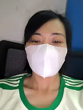 Snapshot of Agine222 chatting on November 1, 5:20 am Agine222 online show from November 1, 5:20 am