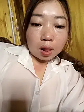 julybe online show from February 25, 5:06 am