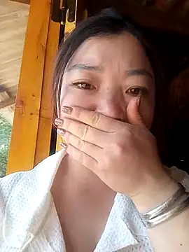 julybe online show from March 2, 4:36 am