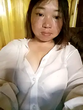 Snapshot of julybe chatting on May 17, 2:46 pm julybe online show from May 17, 2:46 pm