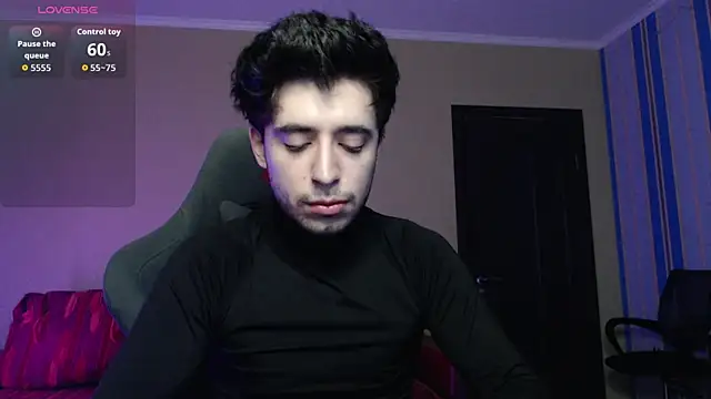 Yofukashii online show from December 15, 10:58 pm