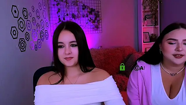 Snapshot of fairy_viola chatting on November 3, 11:33 am fairy viola online show from November 3, 11:33 am