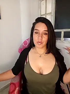 alanna sweett00 online show from November 7, 5:57 pm