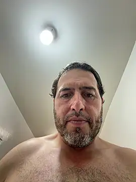 Snapshot of ezrah23 chatting on July 8, 12:26 am ezrah23 online show from July 8, 12:26 am