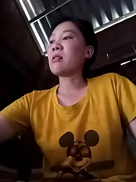 Snapshot of -Lana-123 chatting on October 30, 4:14 am -Lana-123 online show from October 30, 4:14 am