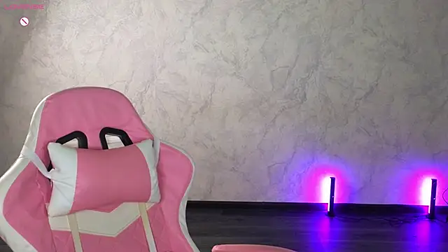 Lovelly molly1 online show from April 12, 5:07 pm