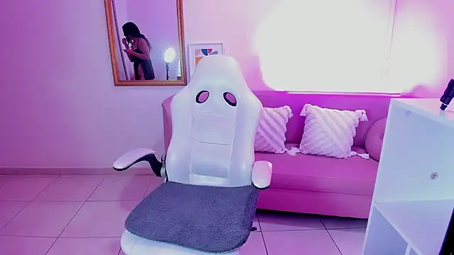 Mia Greco1 online show from November 20, 12:27 pm