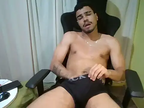 Snapshot of Joao_BRL chatting on November 23, 2:50 pm Joao BRL online show from November 23, 2:50 pm