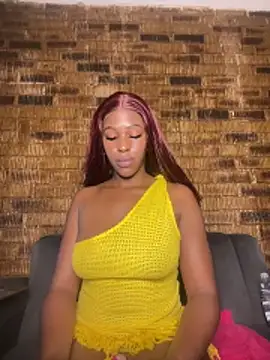 SP1CY MOMMY online show from April 8, 8:31 pm