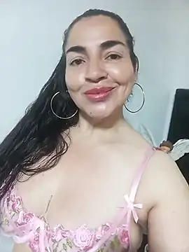 MaryRoze  online show from April 5, 1:03 am