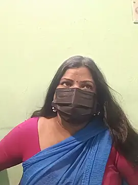 Snapshot of tamil_Nithya_J chatting on July 6, 4:42 pm tamil Nithya J online show from July 6, 4:42 pm