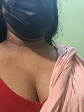 Snapshot of tamil_Nithya_J chatting on August 6, 10:50 am tamil Nithya J online show from August 6, 10:50 am