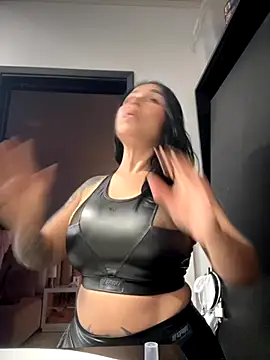 Natural BIGASS Nina online show from December 1, 11:15 am